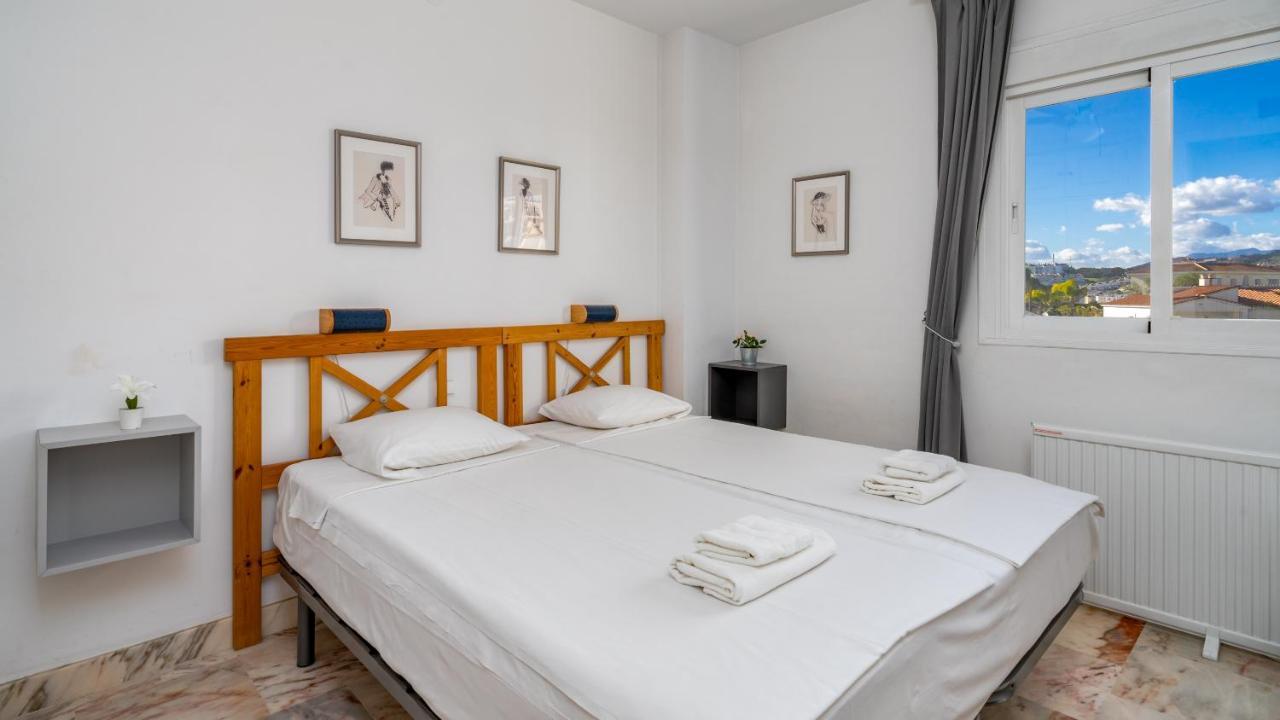 Appartement La Cala Sea View Balcony With Pool By Costarentals - Ref 189